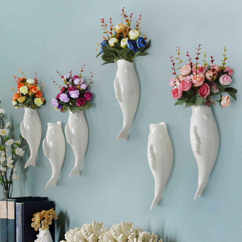 Ceramic Wall-Mounted Goldfish Vase – Modern Minimalist Home Decor Accent